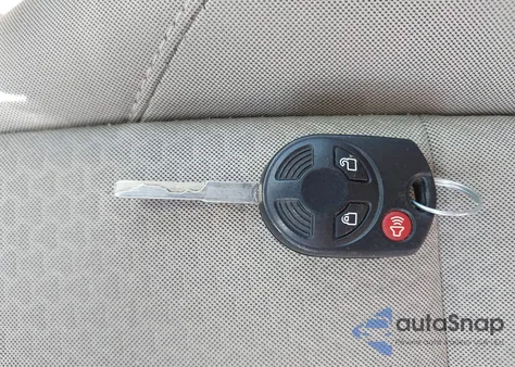 2018 Ford Escape Se из США, поврежденный, VIN 1FMCU0GD0JUB08098